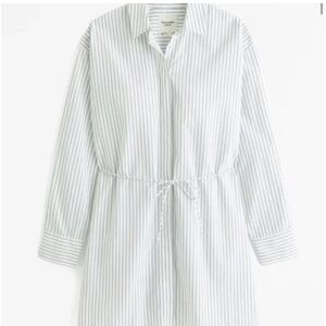 *NWT* Abercrombie & Fitch White and Black Striped Shirt
